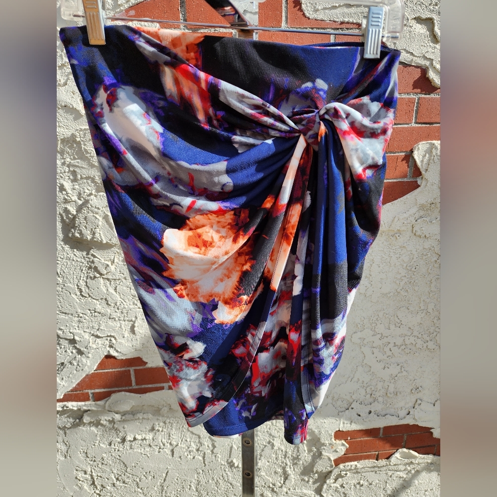 NWT $79 women Robert Rodriguez stretchy floral faux wrap pencil skirt